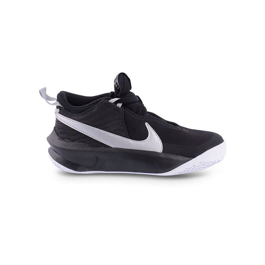 Sapatilha NIKE Team Hustle D10