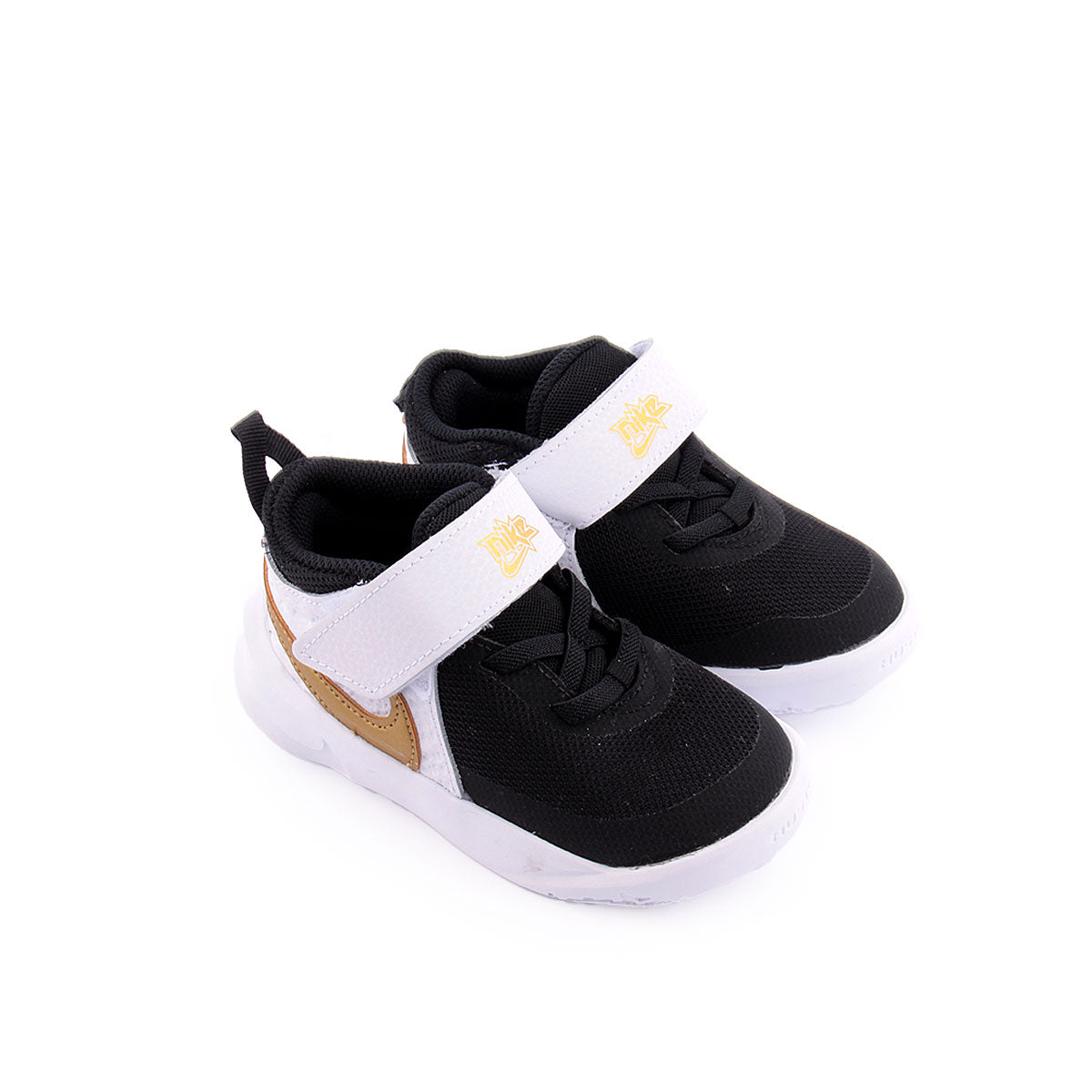 Sapatilha NIKE Team Hustle D 10
