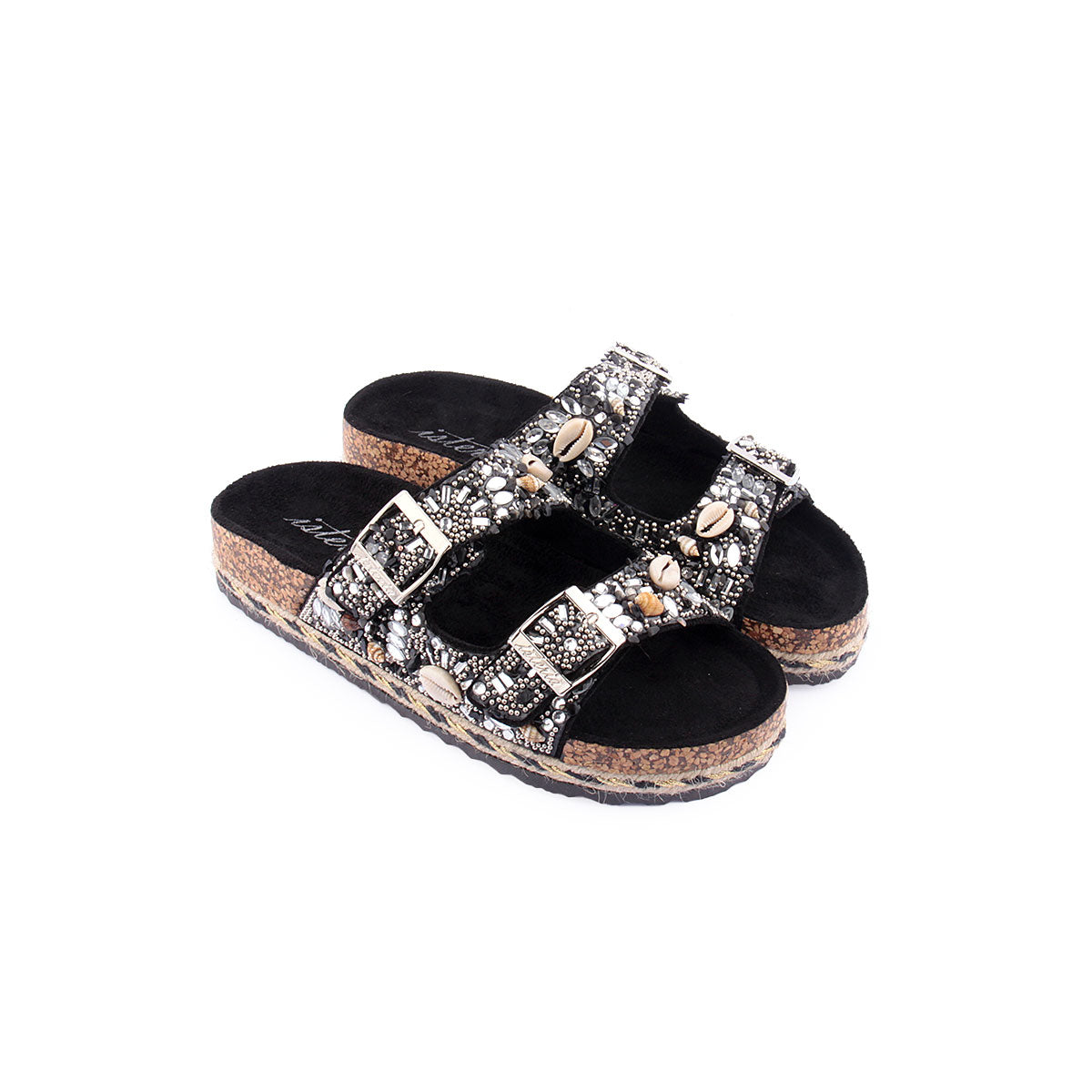 Chinelo ISTERIA