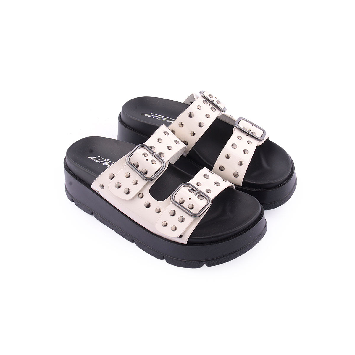 Chinelo ISTERIA