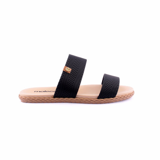 Chinelo MOLECA