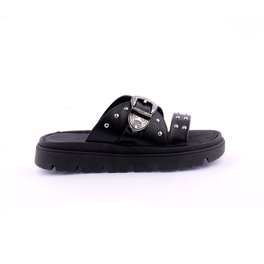 Chinelo MOLECA