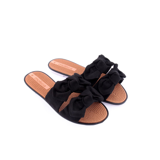 Chinelo MOLECA