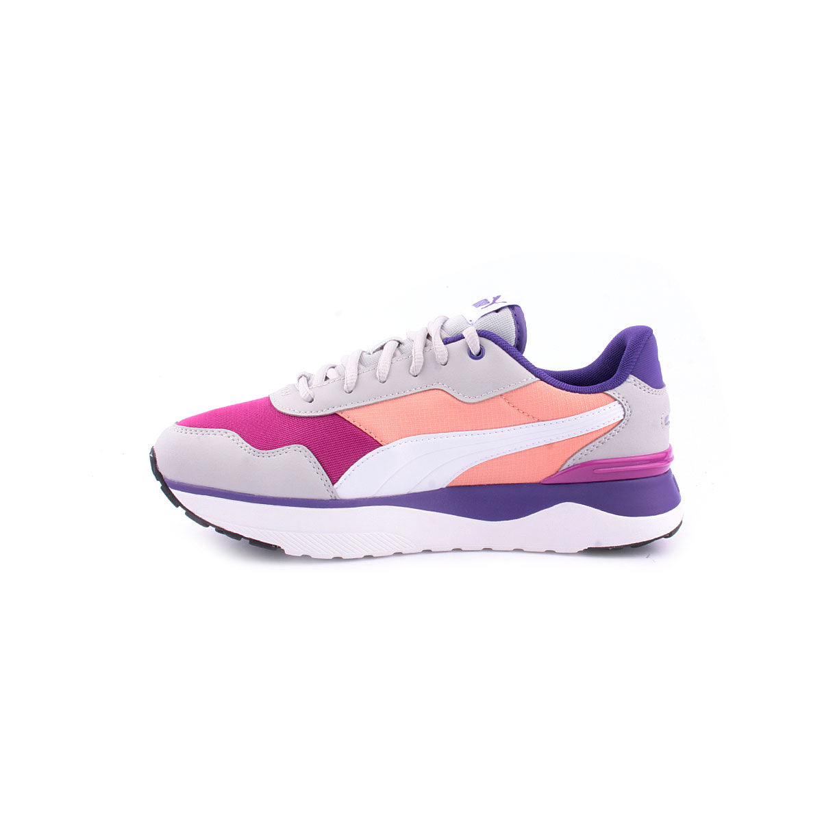 Sapatilha PUMA R78 Voyage