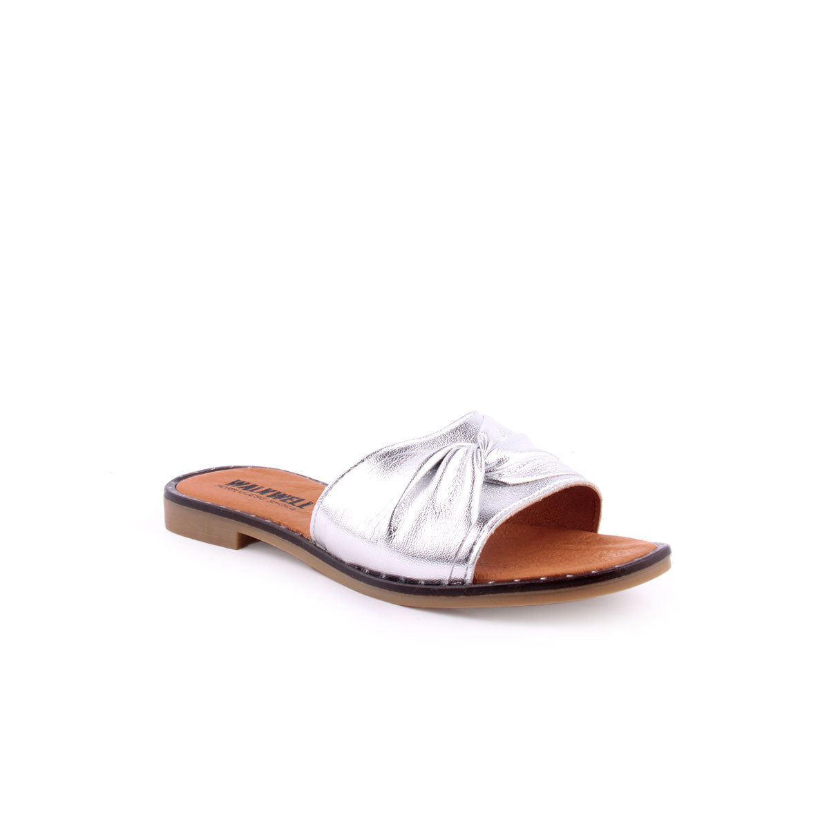 Chinelo WALKWELL