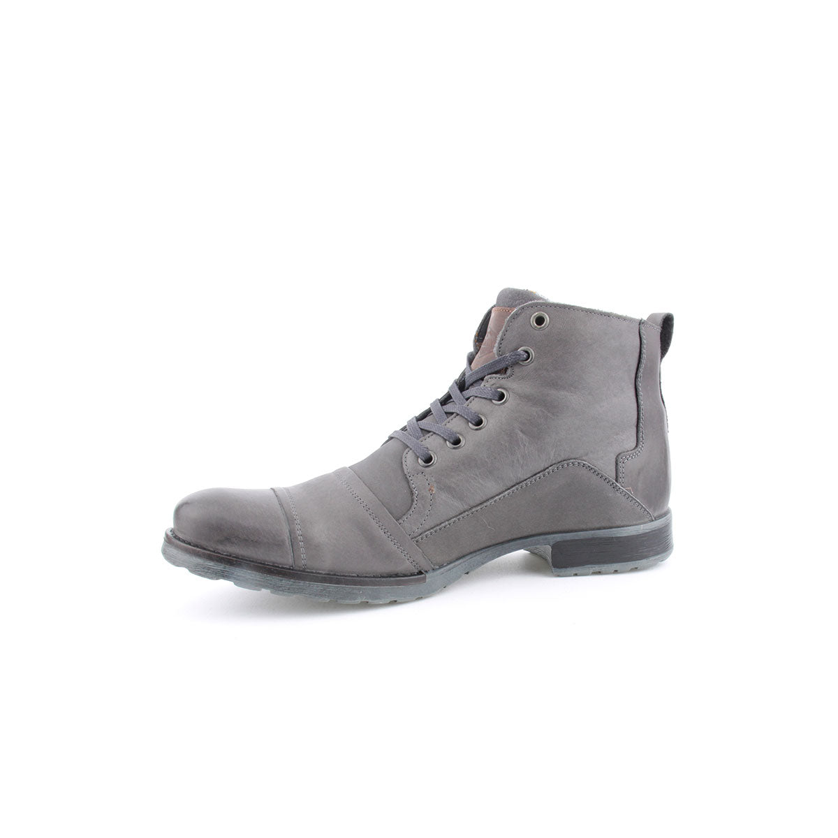 Bota INVINCI