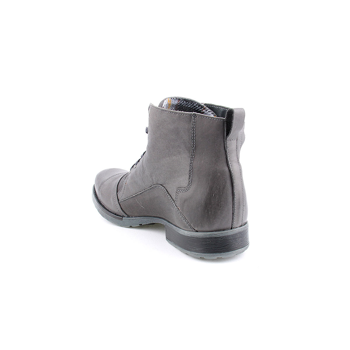 Bota INVINCI