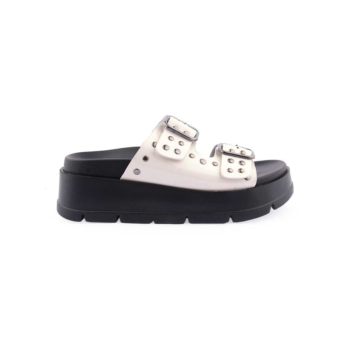 Chinelo ISTERIA