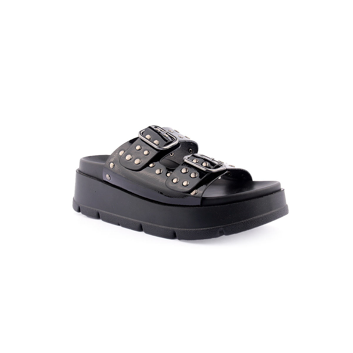 Chinelo ISTERIA