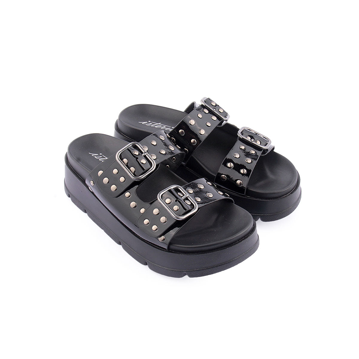 Chinelo ISTERIA