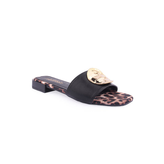 Chinelo ISTERIA