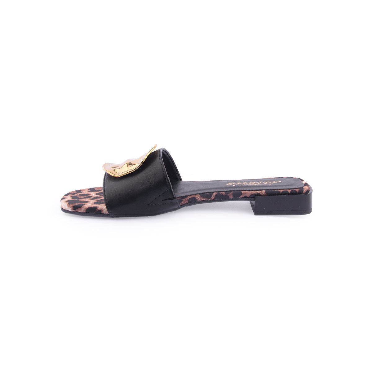 Chinelo ISTERIA