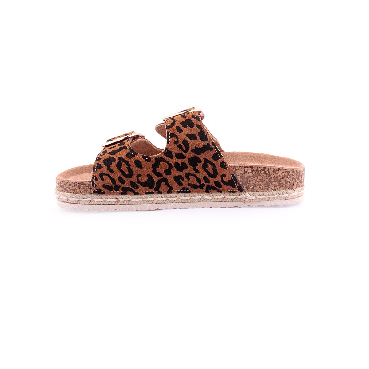 Chinelo ISTERIA