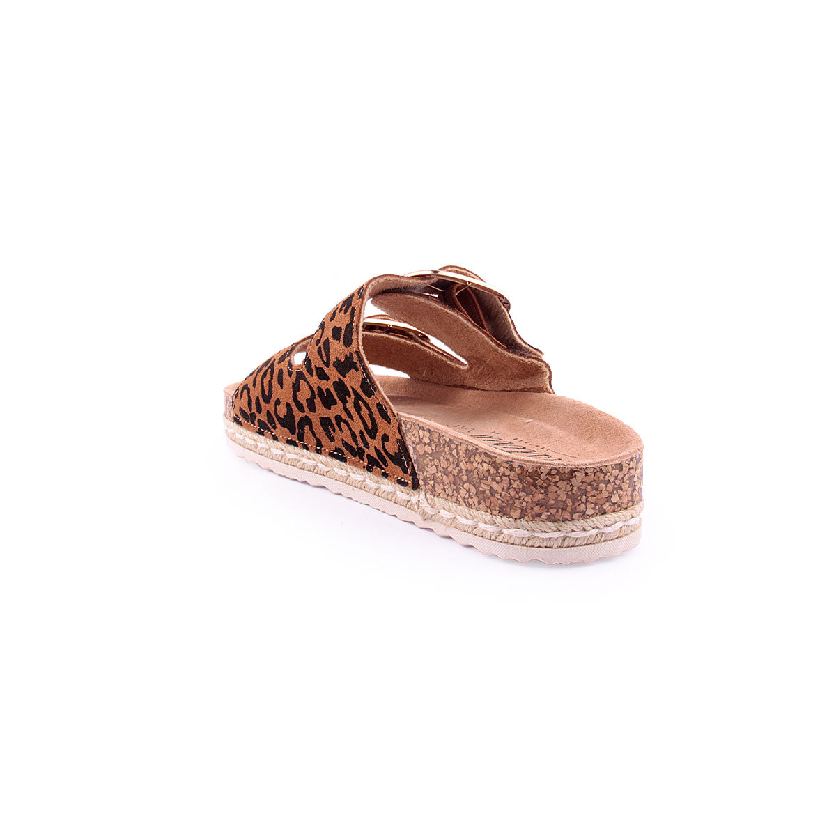 Chinelo ISTERIA