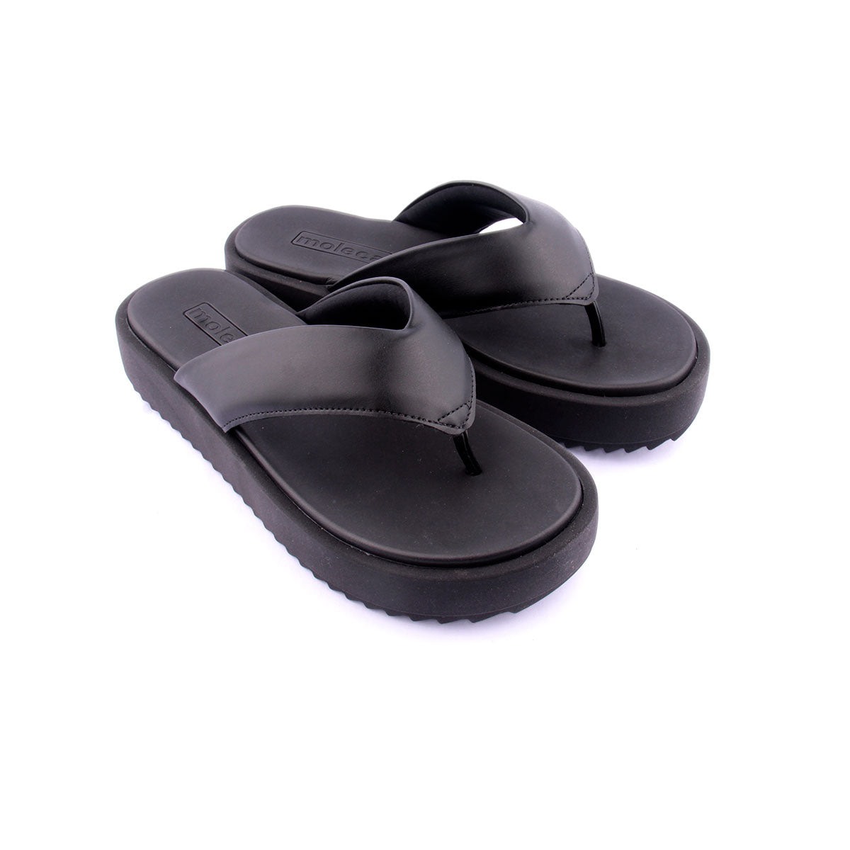 Chinelo MOLECA