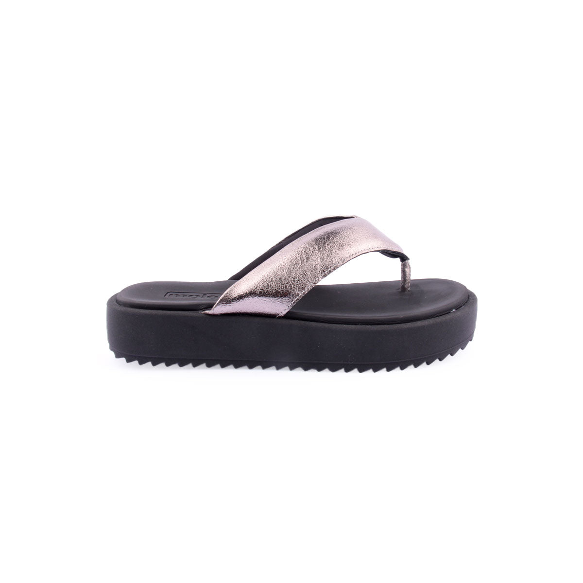 Chinelo MOLECA