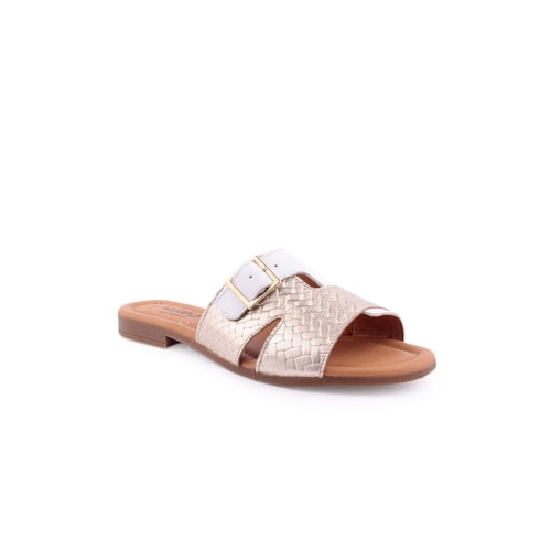 Chinelo WILANO