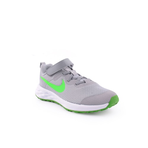 Sapatilha NIKE Revolution 6